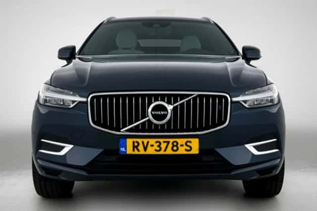 Volvo XC60 (2018) thumbnail 5
