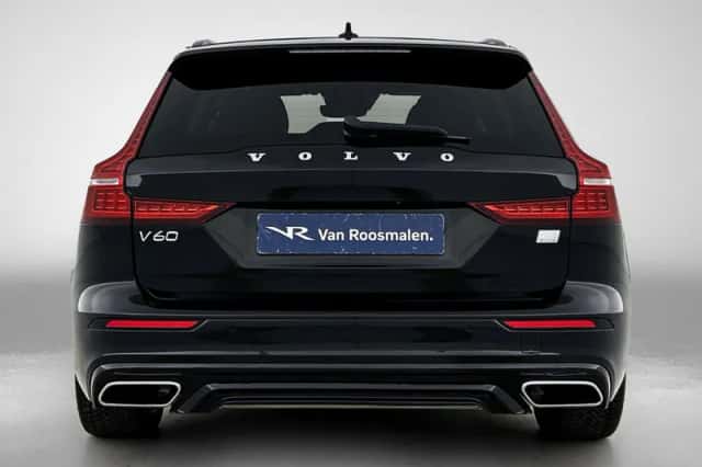 Volvo V60 (2022) thumbnail 3