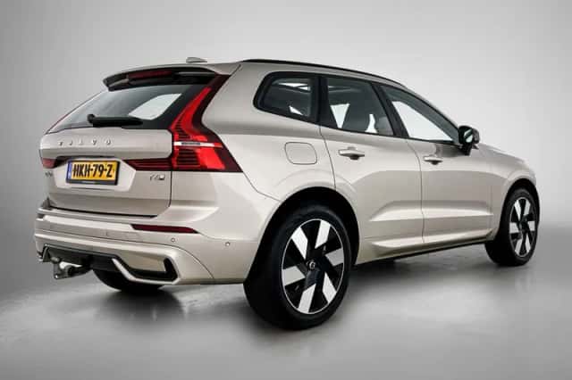 Volvo XC60 (2025) thumbnail 4