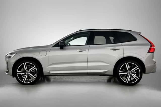 Volvo XC60 (2024) thumbnail 2