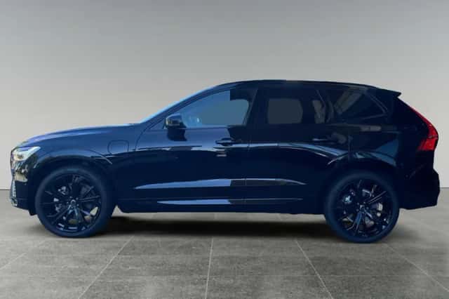 Volvo XC60 (2025) thumbnail 3