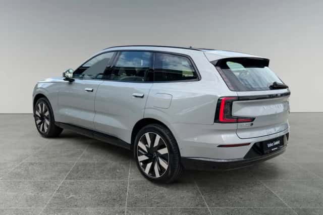 Volvo EX90 (2025) thumbnail 3