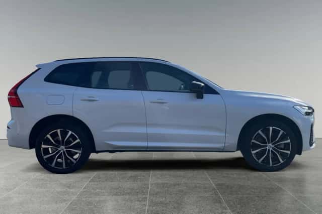 Volvo XC60 (2023) thumbnail 6