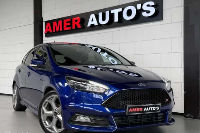 Ford Focus (2018) thumbnail 1