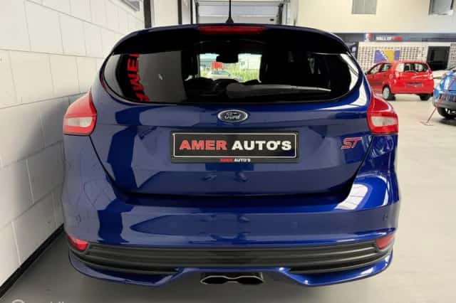 Ford Focus (2018) thumbnail 5