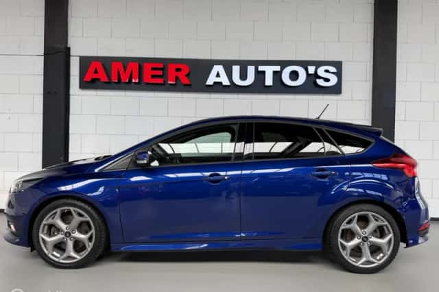 Ford Focus (2018) thumbnail 6