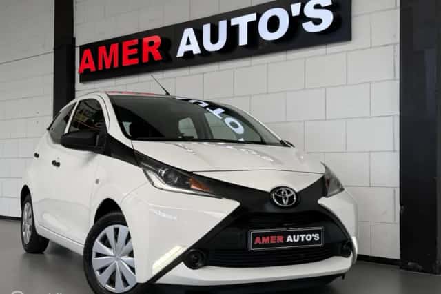Toyota Aygo (2017) thumbnail 1