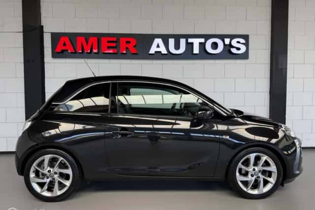 Opel Adam (2015) thumbnail 3