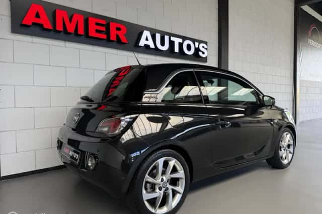 Opel Adam (2015) thumbnail 4