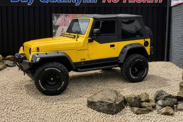 Jeep Wrangler (2004) thumbnail 2