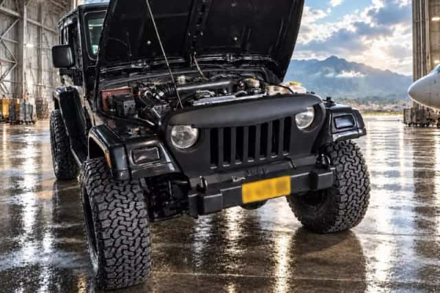 Jeep Wrangler (2005) thumbnail 3