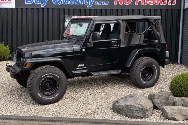 Jeep Wrangler (2005) thumbnail 4