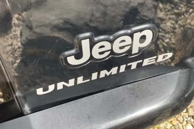Jeep Wrangler (2005) thumbnail 5