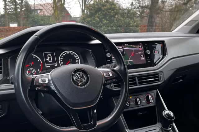Volkswagen Polo (2019) thumbnail 3