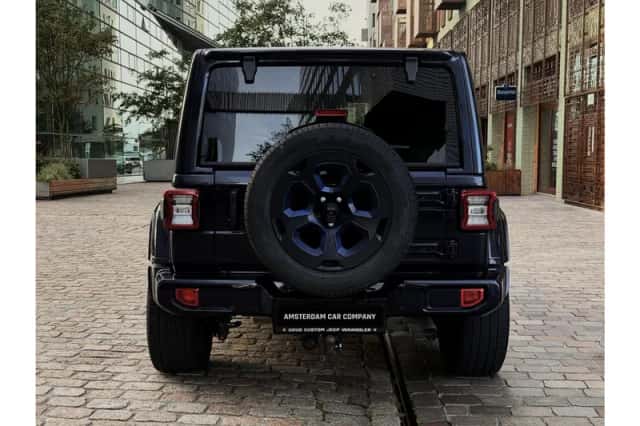 Jeep Wrangler (2022) thumbnail 5