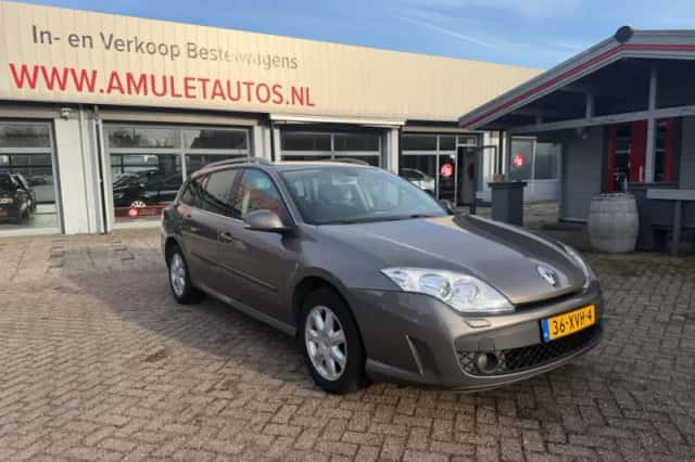 Renault Laguna (2010) thumbnail 3