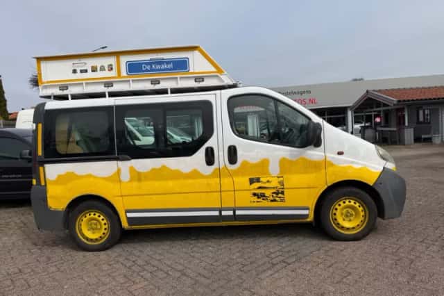 Opel Vivaro (2004) thumbnail 2