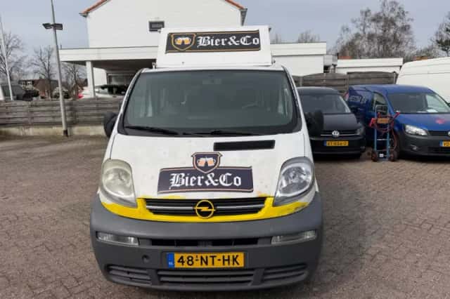 Opel Vivaro (2004) thumbnail 3