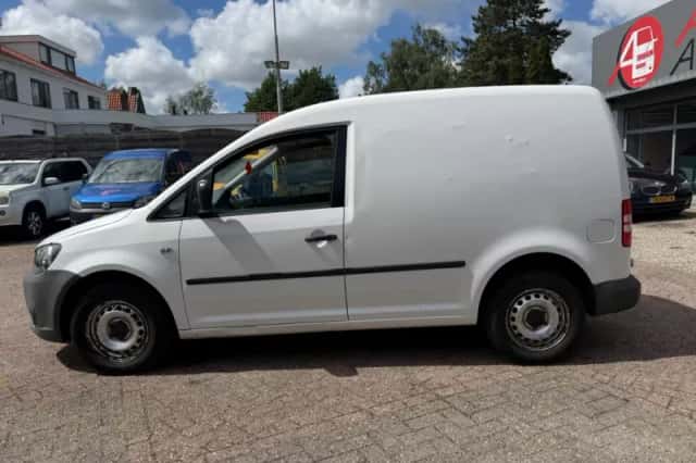 Volkswagen Caddy (2011) thumbnail 1