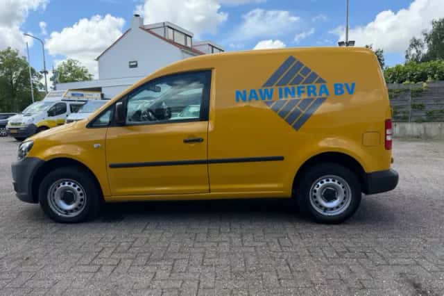 Volkswagen Caddy (2014) thumbnail 1