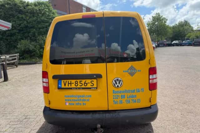 Volkswagen Caddy (2014) thumbnail 4