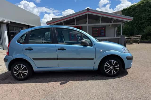 Citroën C3 (2008) thumbnail 2