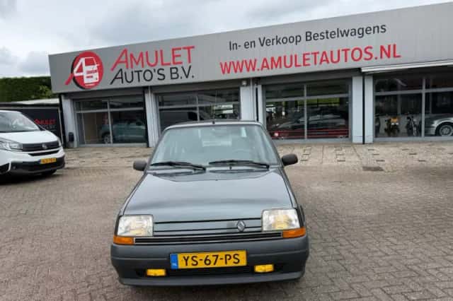 Renault 5 (1990) thumbnail 1