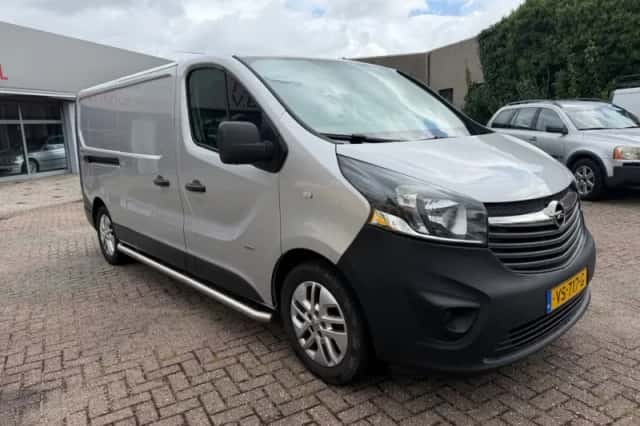 Opel Vivaro (2015) thumbnail 4
