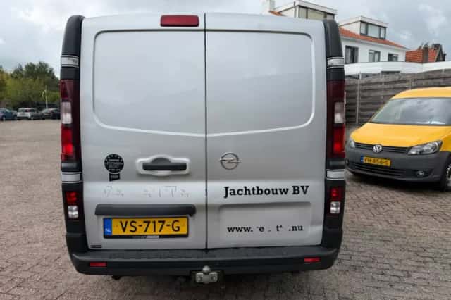 Opel Vivaro (2015) thumbnail 5