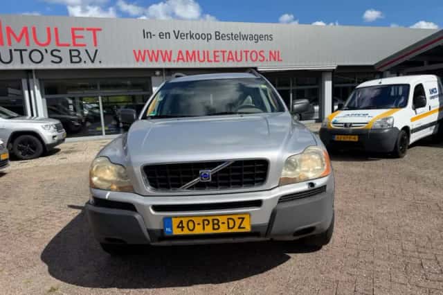 Volvo XC90 (2004) thumbnail 4