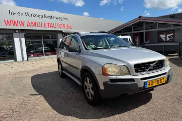 Volvo XC90 (2004) thumbnail 5
