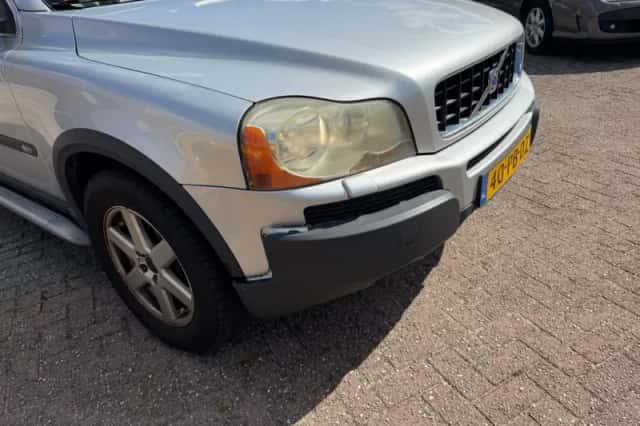 Volvo XC90 (2004) thumbnail 6