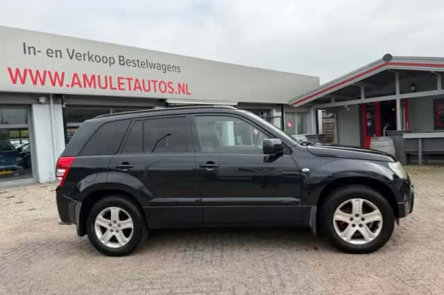 Suzuki Grand Vitara (2007) thumbnail 2
