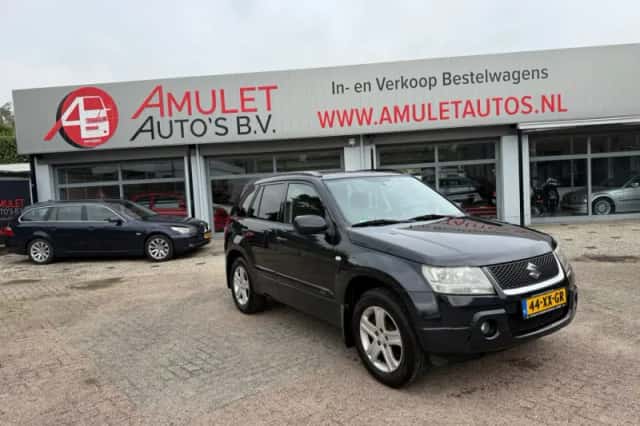 Suzuki Grand Vitara (2007) thumbnail 3