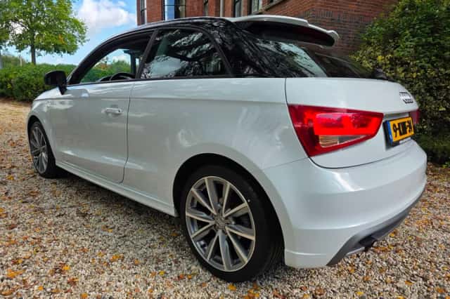 Audi A1 (2013) thumbnail 3