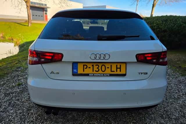 Audi A3 (2012) thumbnail 5