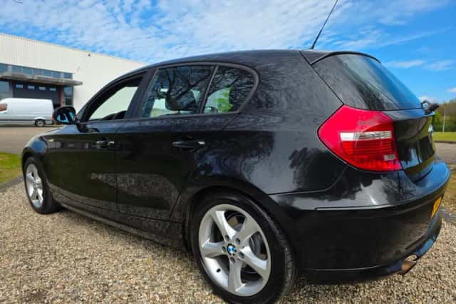 BMW 1-Serie (2011) thumbnail 3