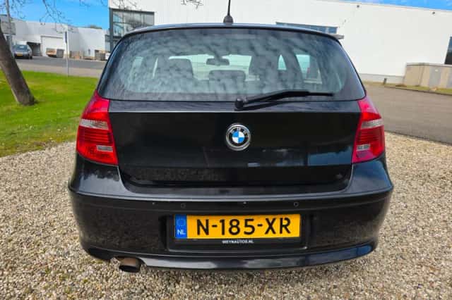 BMW 1-Serie (2011) thumbnail 6