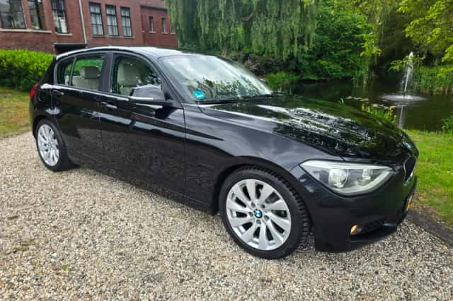 BMW 1-Serie (2012) thumbnail 1