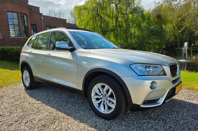 BMW X3 (2012) thumbnail 1