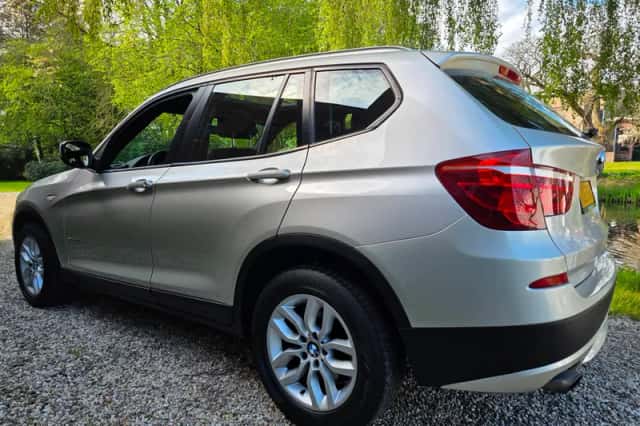 BMW X3 (2012) thumbnail 3