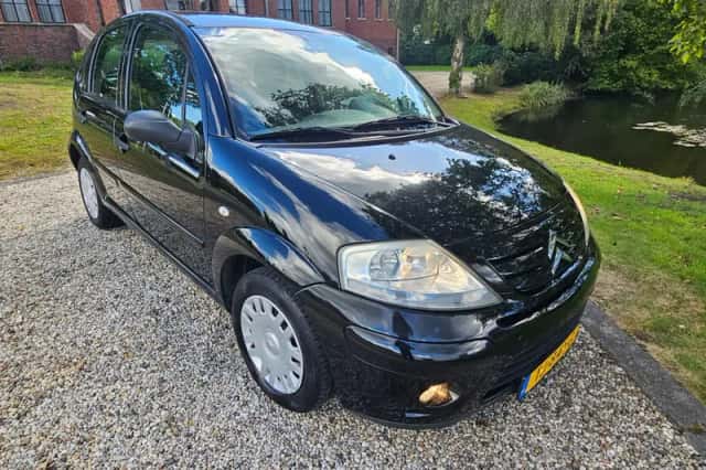 Citroën C3 (2008) thumbnail 2