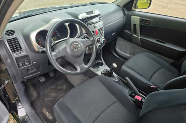 Daihatsu Terios (2009) thumbnail 2