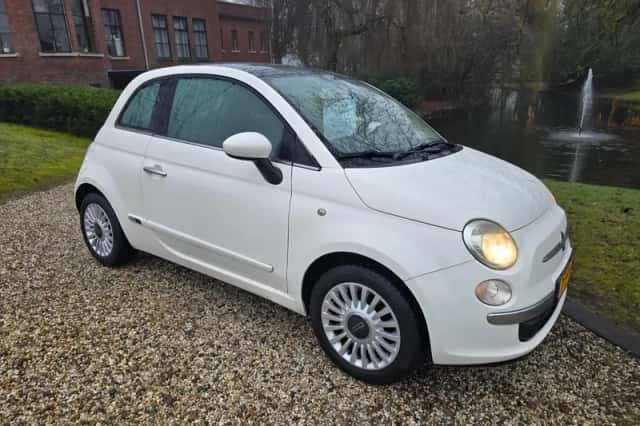 Fiat 500 (2009) thumbnail 1