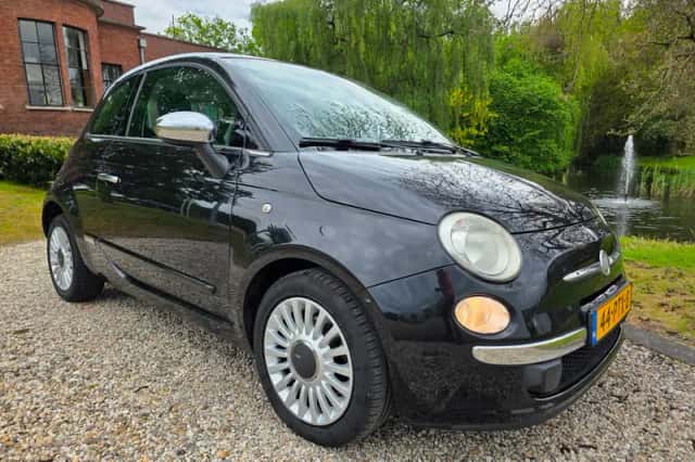 Fiat 500 (2011) thumbnail 1