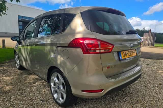 Ford B-Max (2013) thumbnail 3