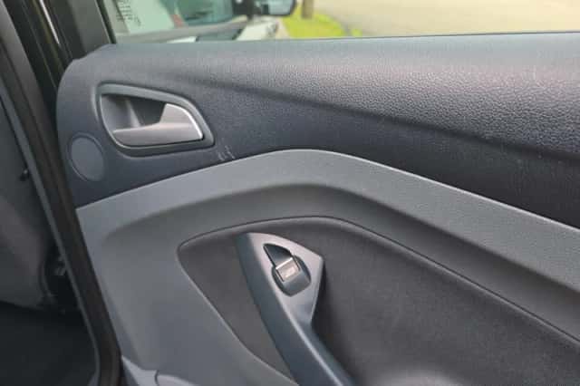 Ford C-Max (2014) thumbnail 4