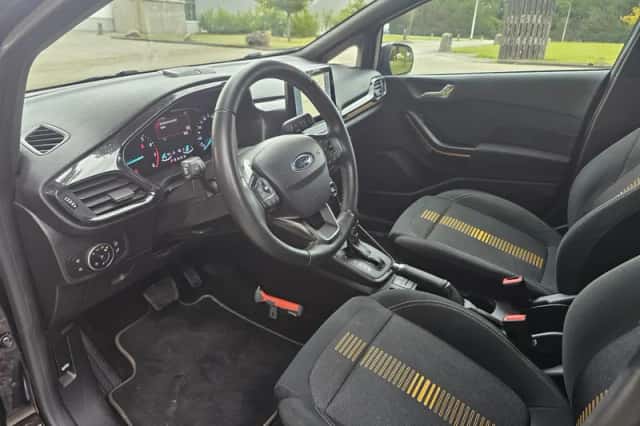 Ford Fiesta (2019) thumbnail 2