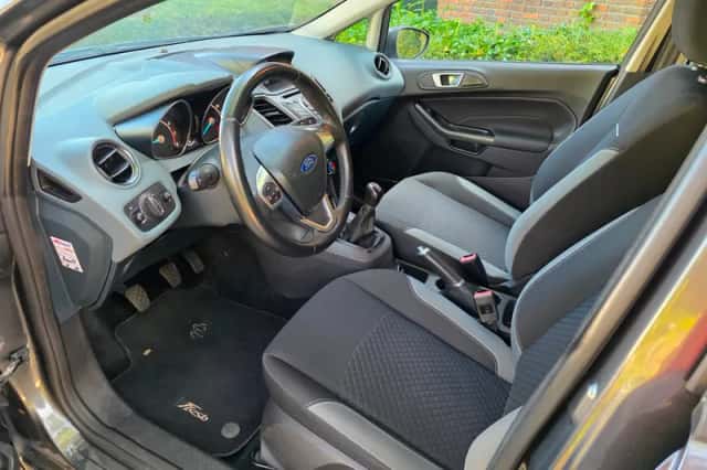 Ford Fiesta (2017) thumbnail 2