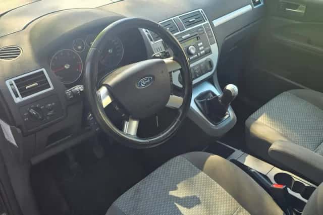 Ford Focus (2007) thumbnail 2